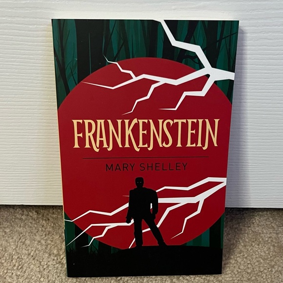 frankenstein by mary shelley - book - Picture 1 of 2